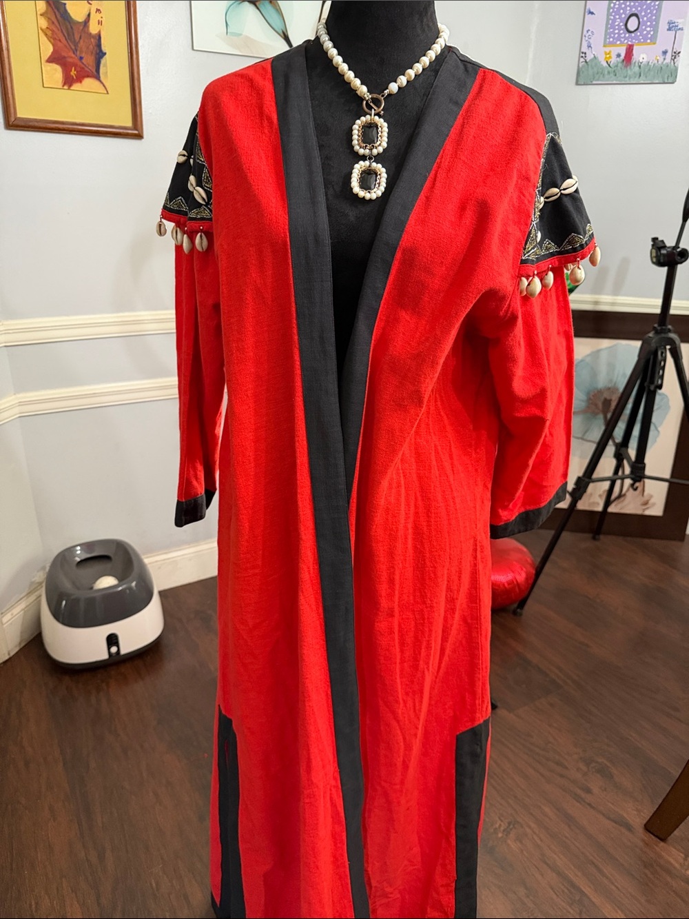 Source Unknown Red Long Sleeve Open-Front Dress with Black Trim - Picture 14 of 16